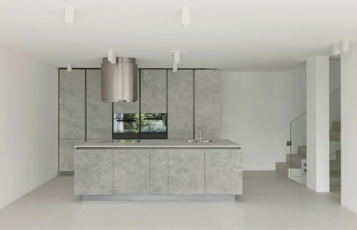 AZUL.BATEIG.LIMESTONE.100.100 02.jpg